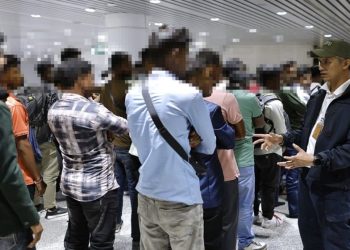 Bangladeshi deported from Malaysia: 123 Bangladeshis sent back from KLIA among 198 rejected